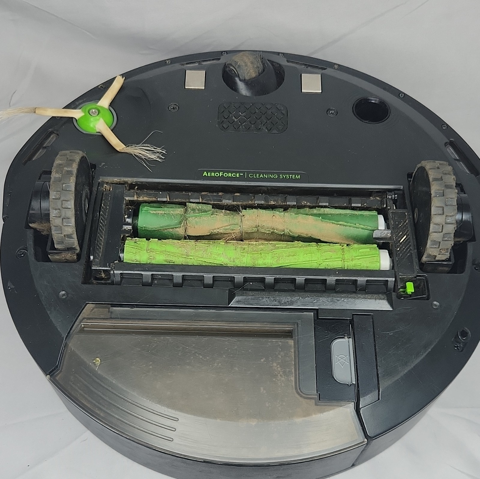 iRobot Roomba i3 Wi-Fi Robot Vacuum Cleaner w/ Charging Dock Tested Working