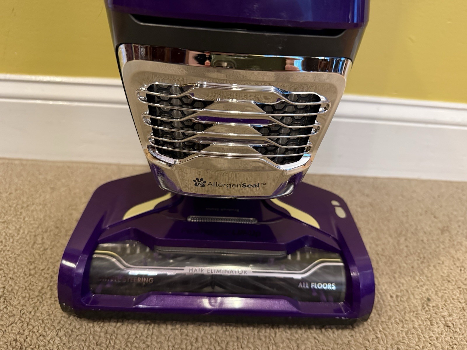 Kenmore Bagless Upright Vacuum Cleaner W/Attachments ~ Model DU4099