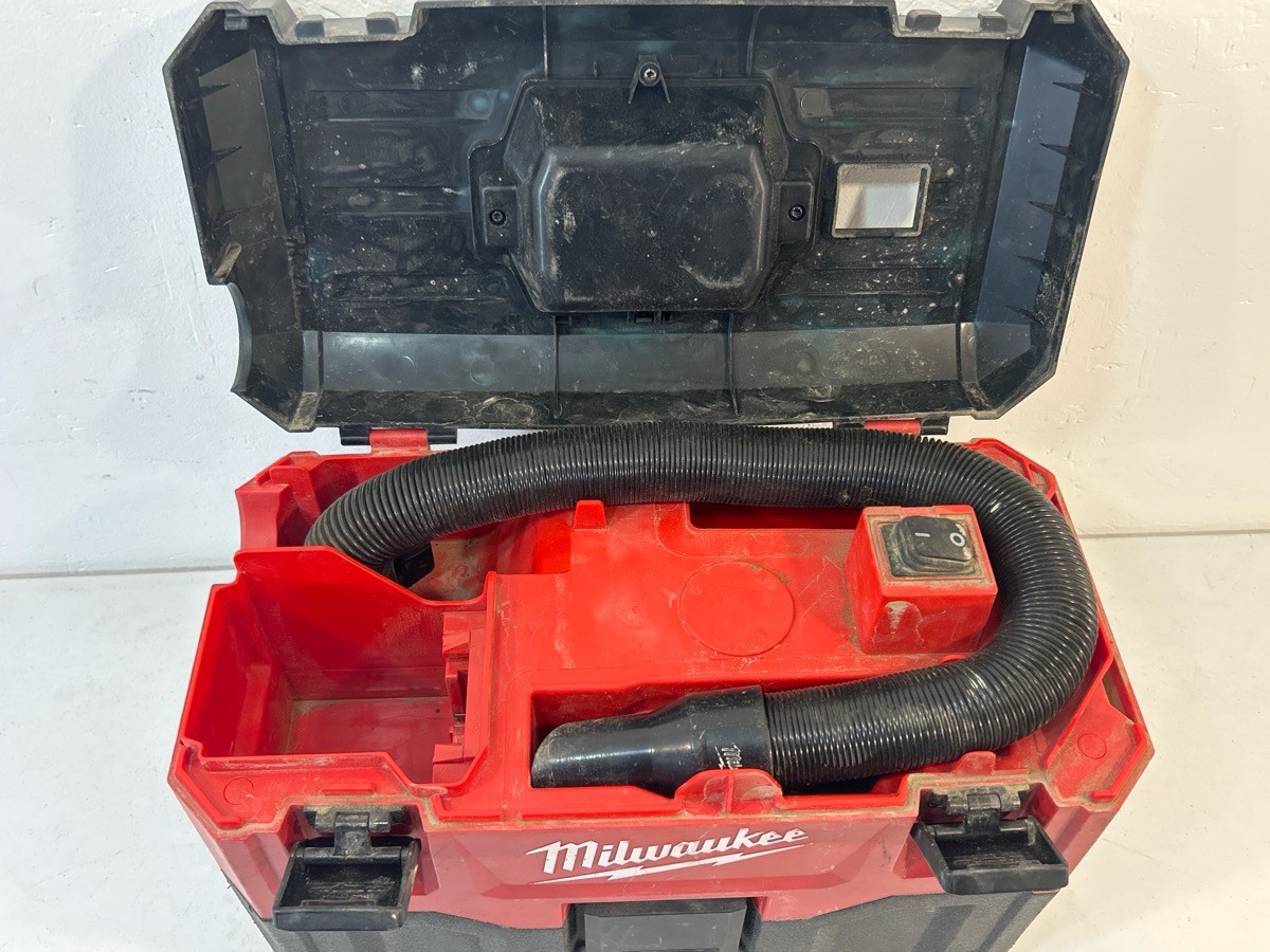 MILWAUKEE TOOLS 0880-20 (P28018455)