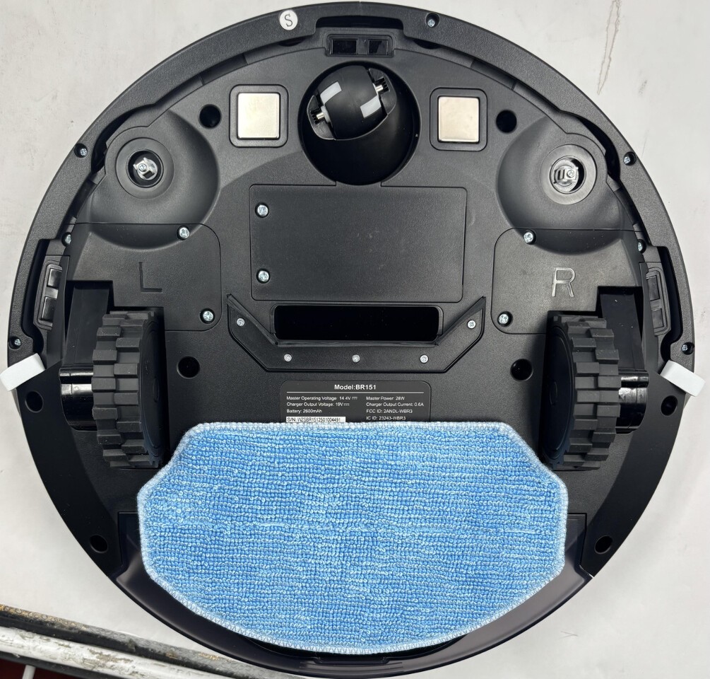 MAMNV BR151 ROBOTIC VACUUM WITH MOP AND SWEEP OPTIONS REMOTE CONTROL/AUTO