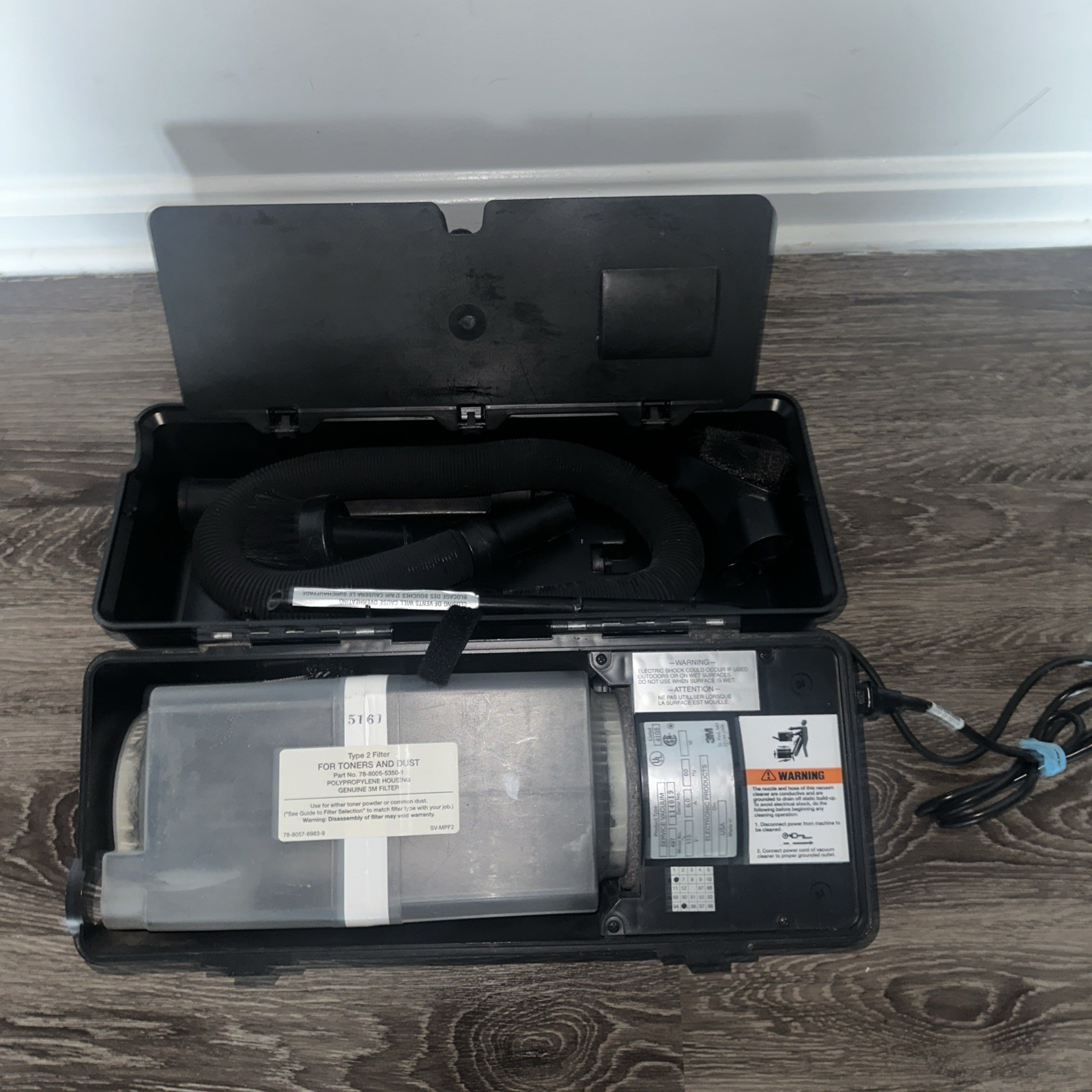 3M 497 Electronics Service Vacuum 353236 ESD Safe 115V Complete w/ Accessories