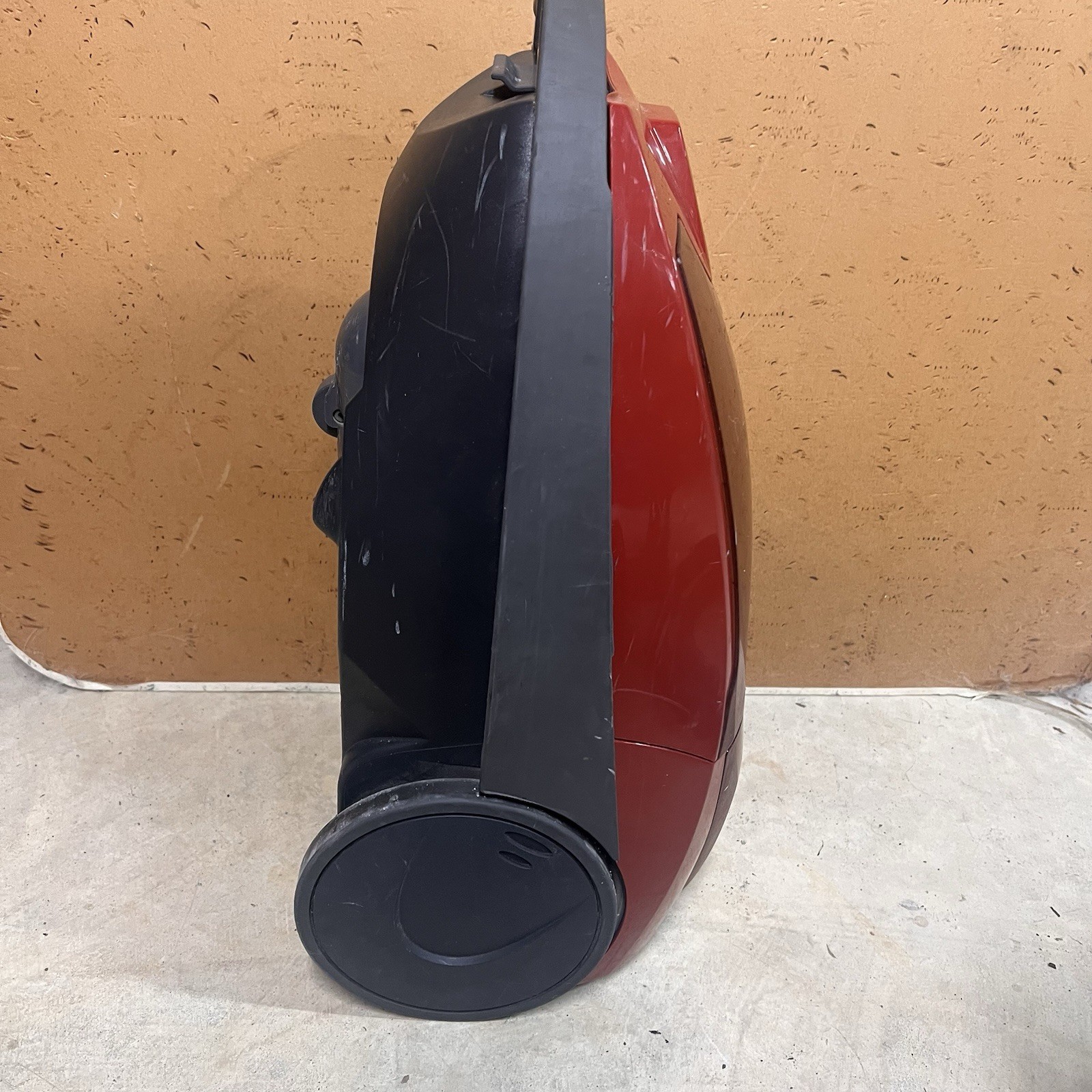 Kenmore Progressive 116 True HEPA 360 Canister Vacuum Canister Red And Hose