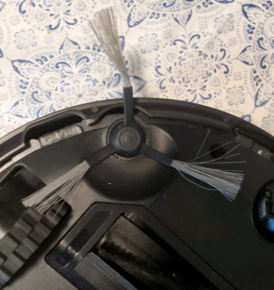 Wyze Robot Vacuum WVCR200S LiDAR Smart Vacuum w/ Charging Dock