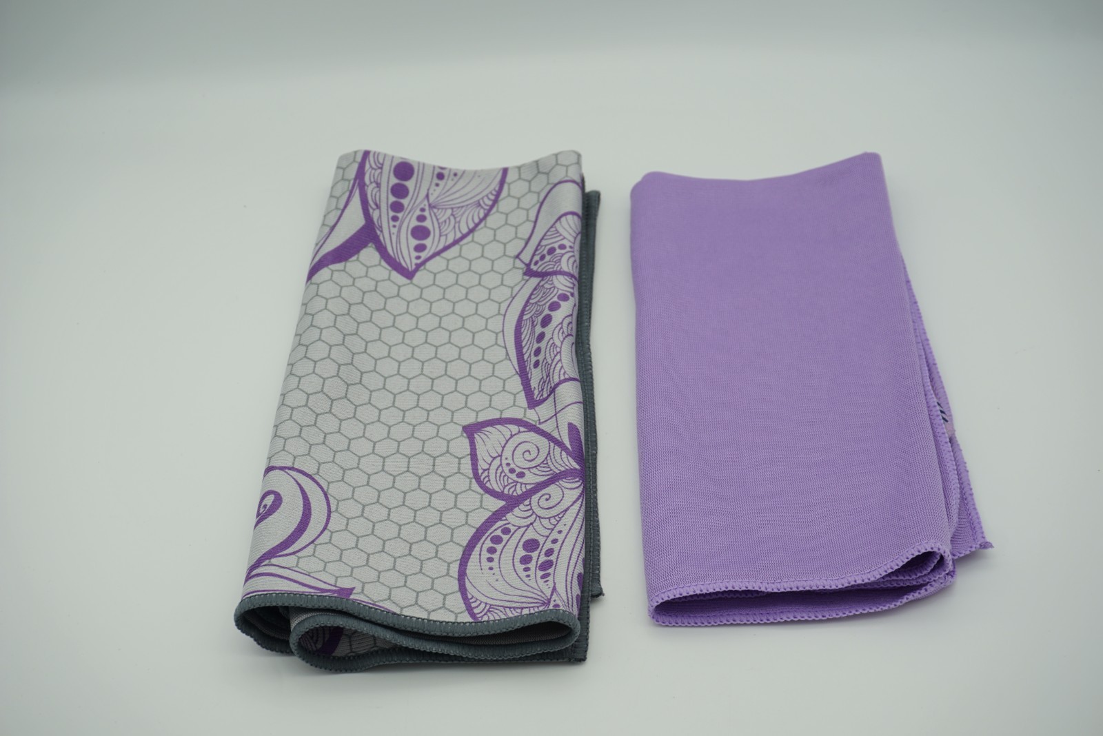 2 Norwex Window Cloths Microfiber Amethyst Lace Purple Grey and Purple NWOT