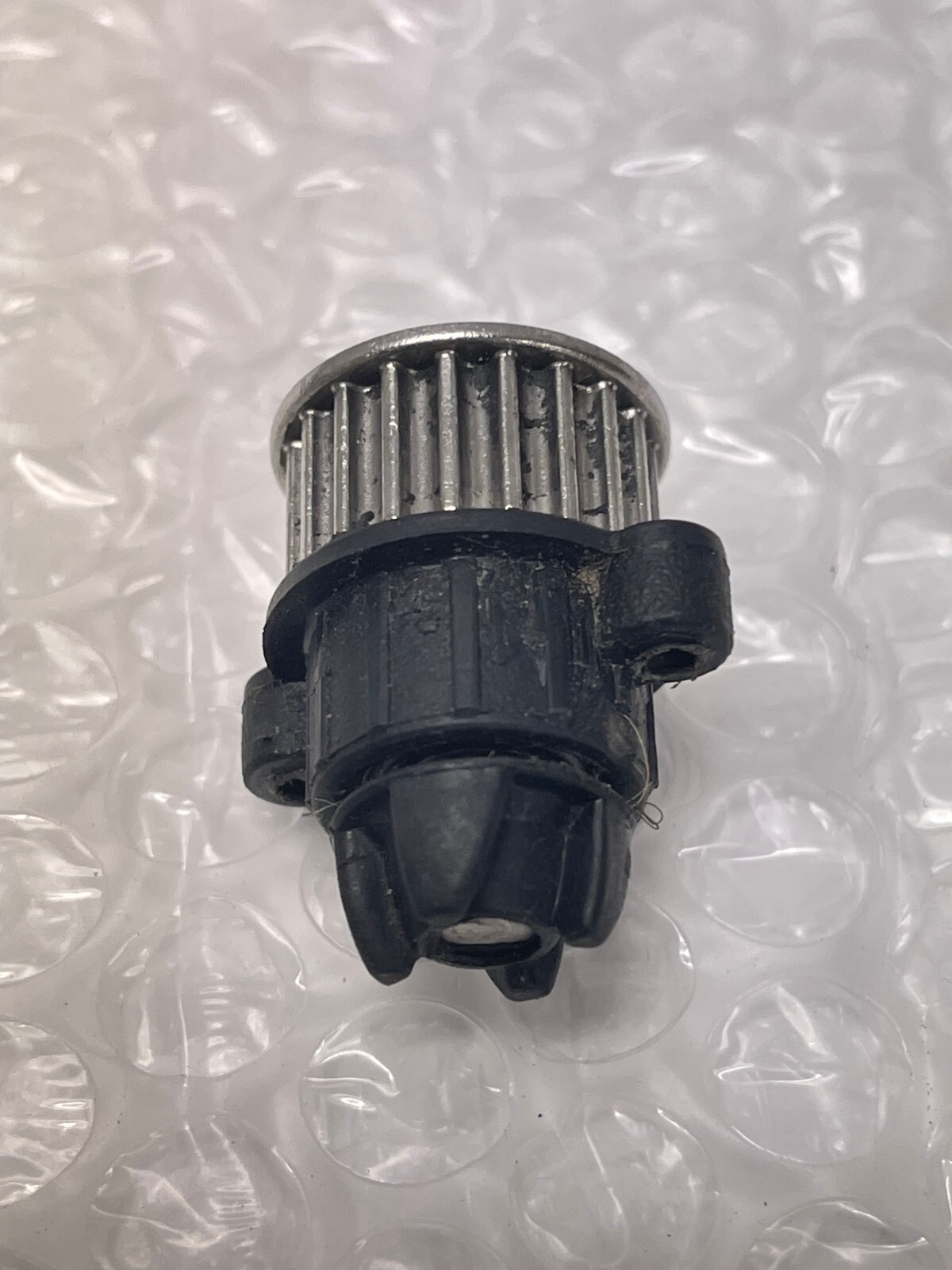 Genuine Shark AZ2002 AZ2000 AZ2000W AZ3002 AZ3000 IZ640H Brush Roll Gear Wheel