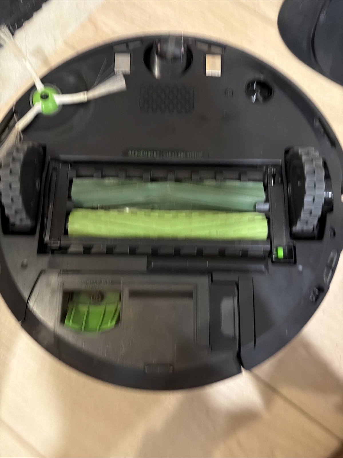 iRobot Roomba J7 Clean Base Automatic Dirt Disposal Dock ADB-N1 Vacuum