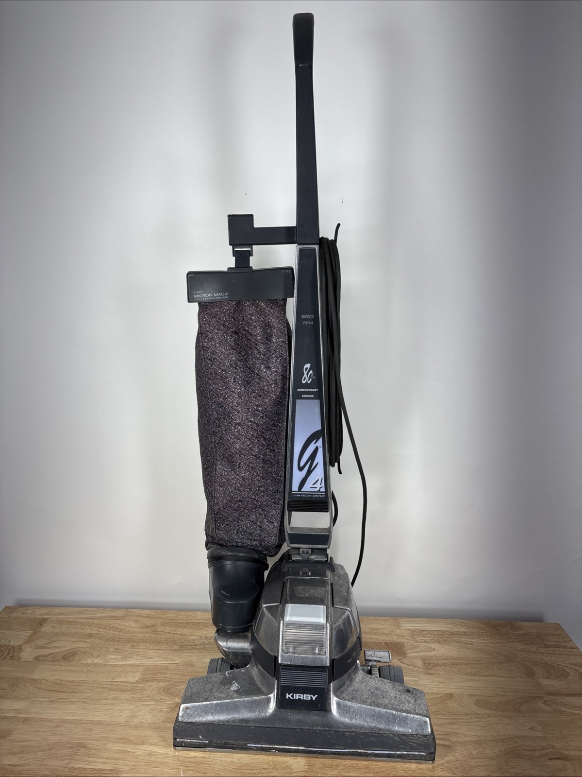 Kirby G4 Vacuum Cleaner 80th Anniversary Edition TESTED/WORKS