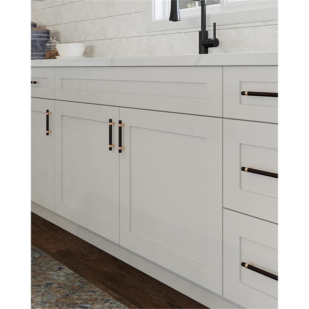 Bowery Hill Kitchen Cabinet Filler 30 x 3 x 0.75-Inch in White
