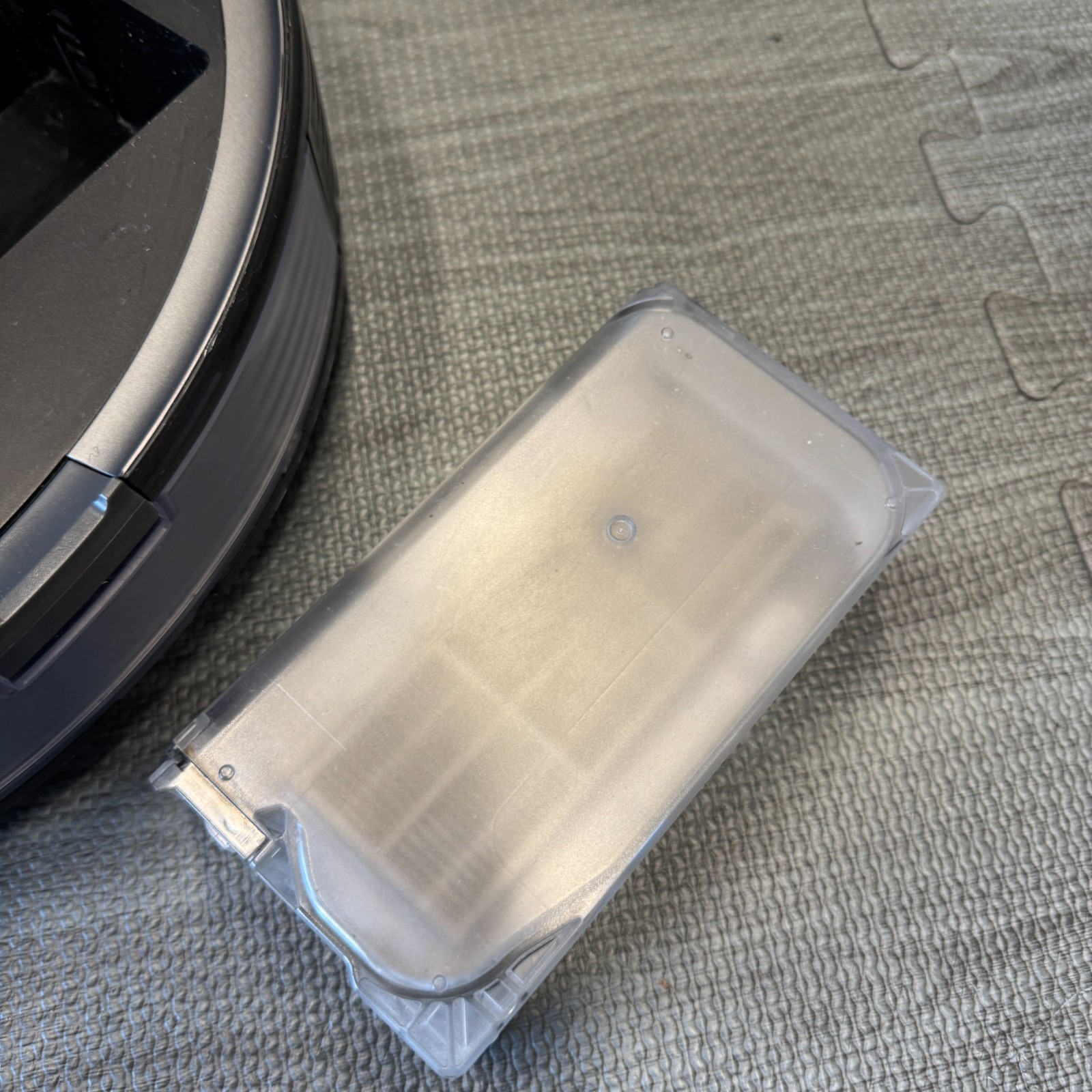 Roborock S7 Robot Vacuum….NO Charger or Mop Pad – Untested PARTS ONLY