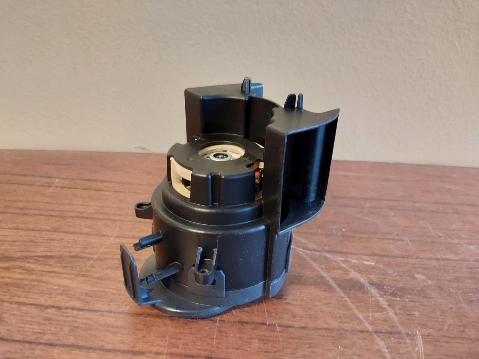 Shark WD201 HydroVac XL 3-in-1 Vacuum ( OEM Main Front Motor with Case )