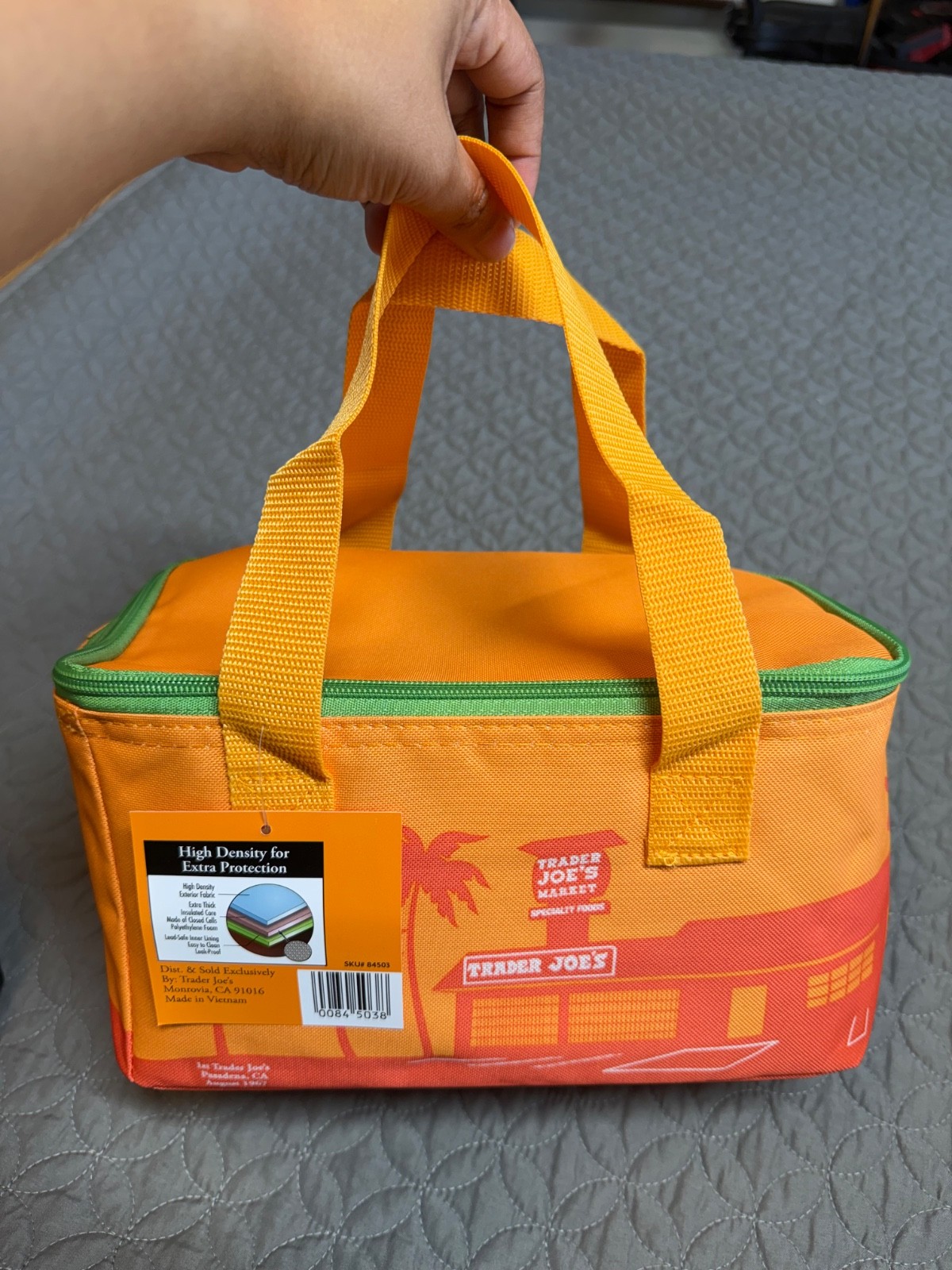 trader joes mini insulated bag(pick what color)