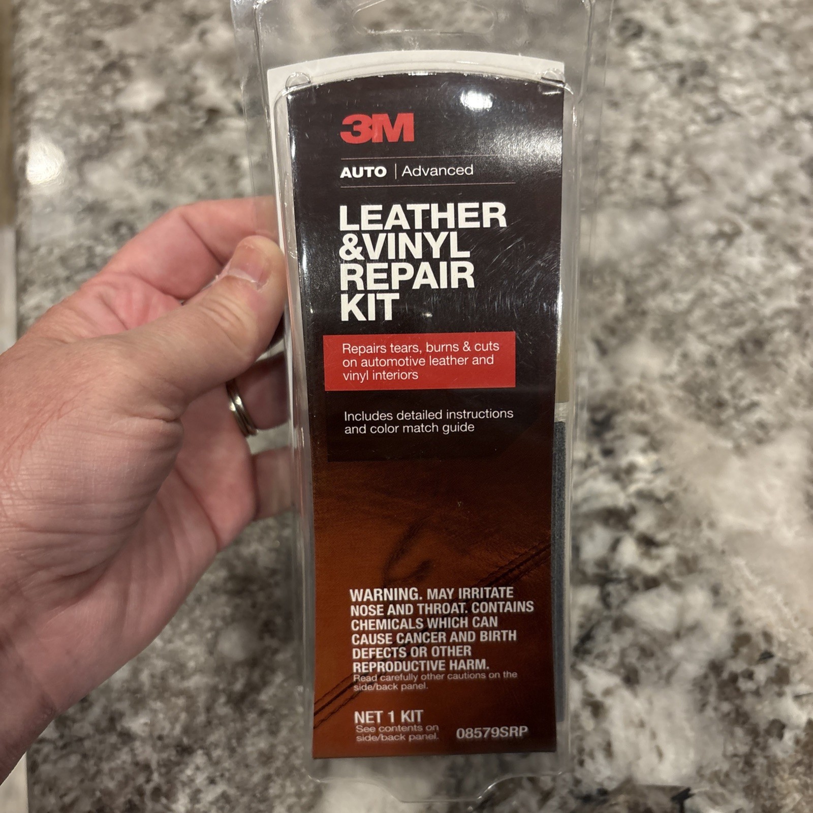 3M Leather and Vinyl Repair Kit (08579): one kit