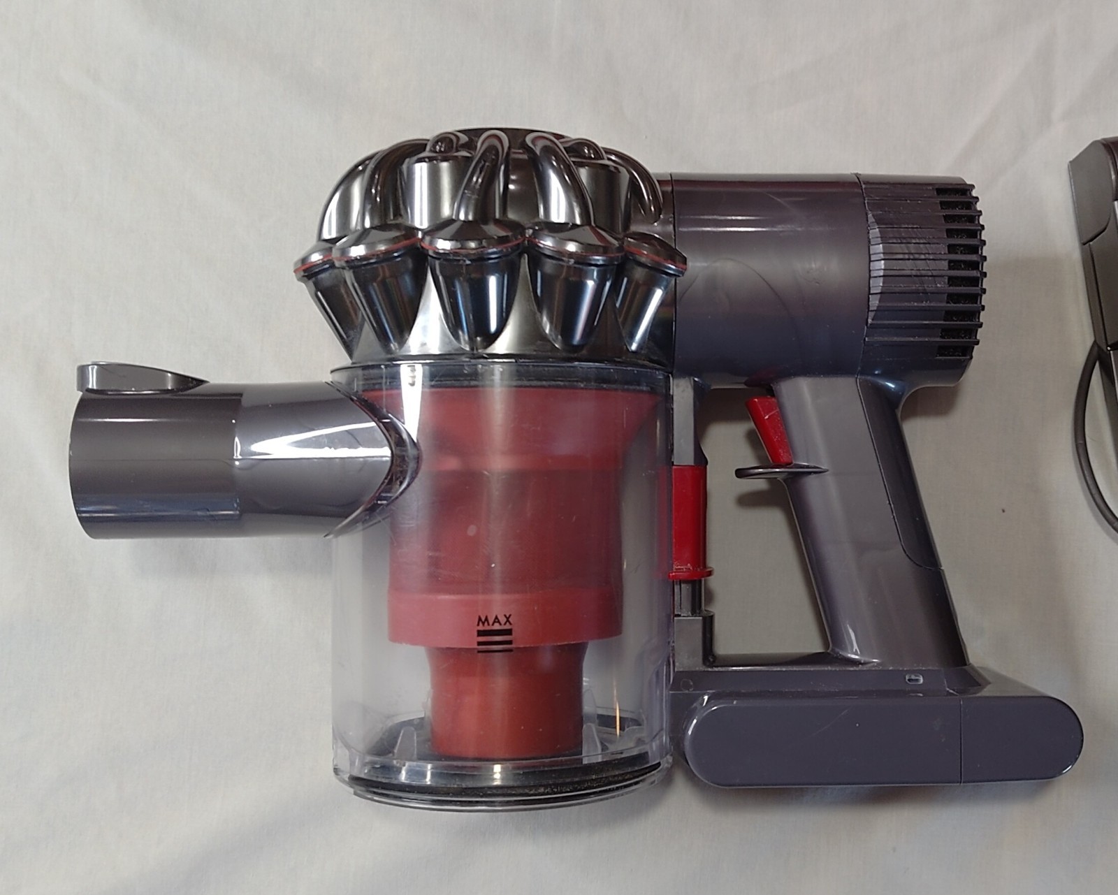 Complete Dyson V6 Animal Vacuum Cleaner, 5 Attachments, New Battery & Wall Mount
