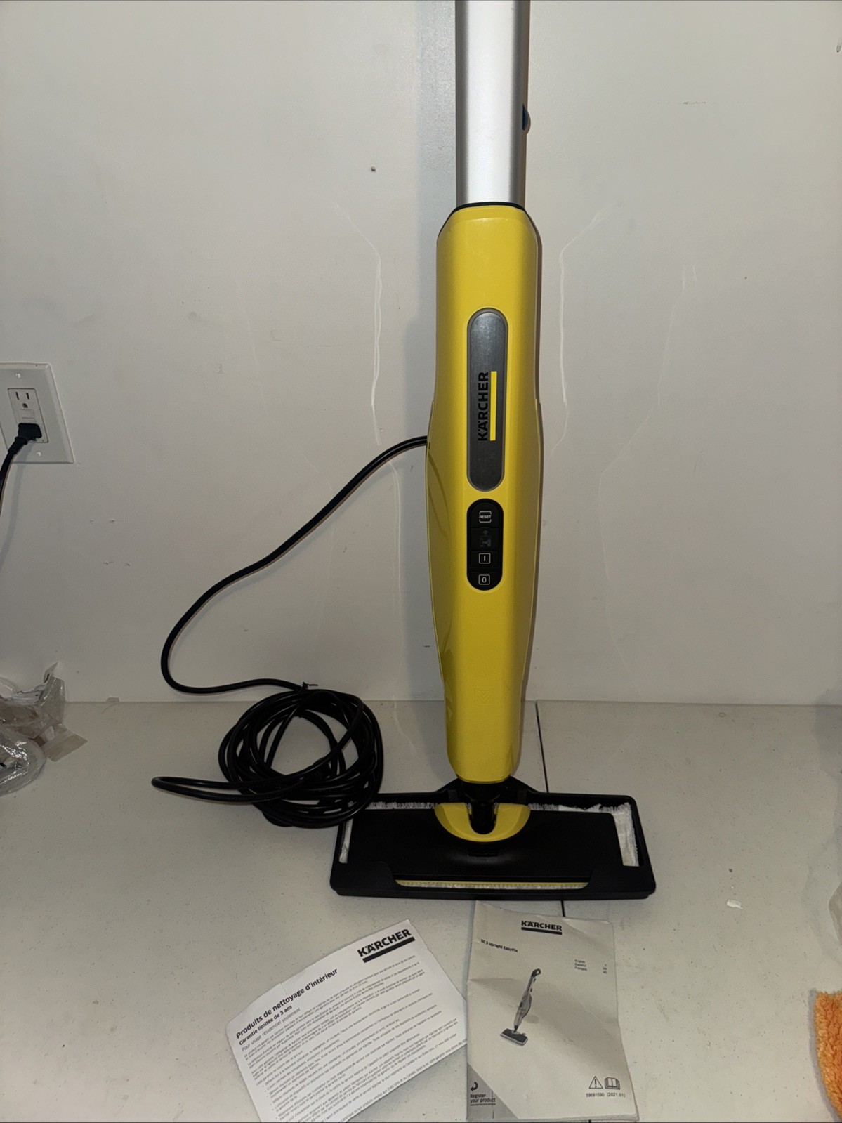 Karcher SC 3 Upright Easy Fix Steam Mop and Cleaner 30sec Heating