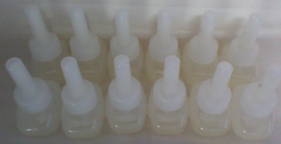 100 Glade Plugins Scented Oil Warmer Refills Apple Cinnamon Holiday No Box Air