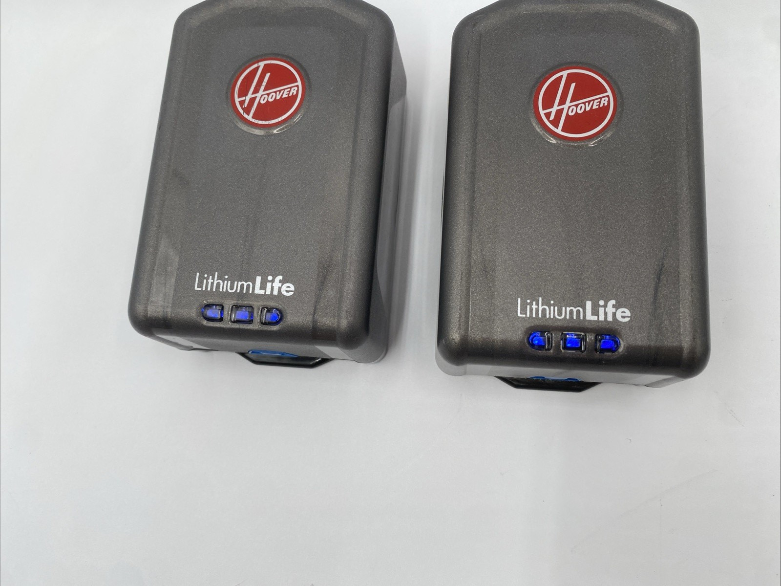 Hoover Charger BH03200 & 2 Batteries BH03120 Lithium Life 20V Li-Ion – Powers on