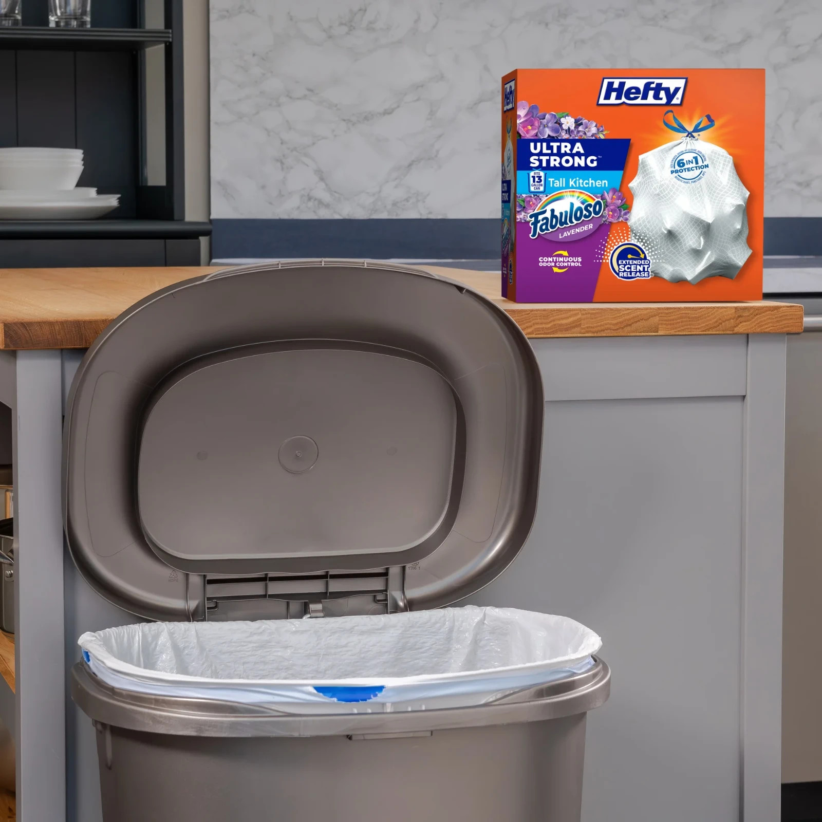 Hefty Ultra Strong 13 Gallon Fabuloso Lavender Scent, Tall Kitchen Trash Bags