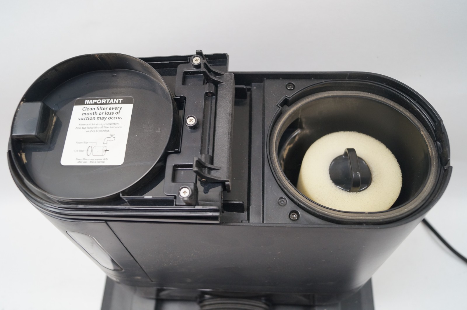 Shark UR1100S1US Robot Self-Empty Robot Vacuum Black EXC WORKING PoR C343
