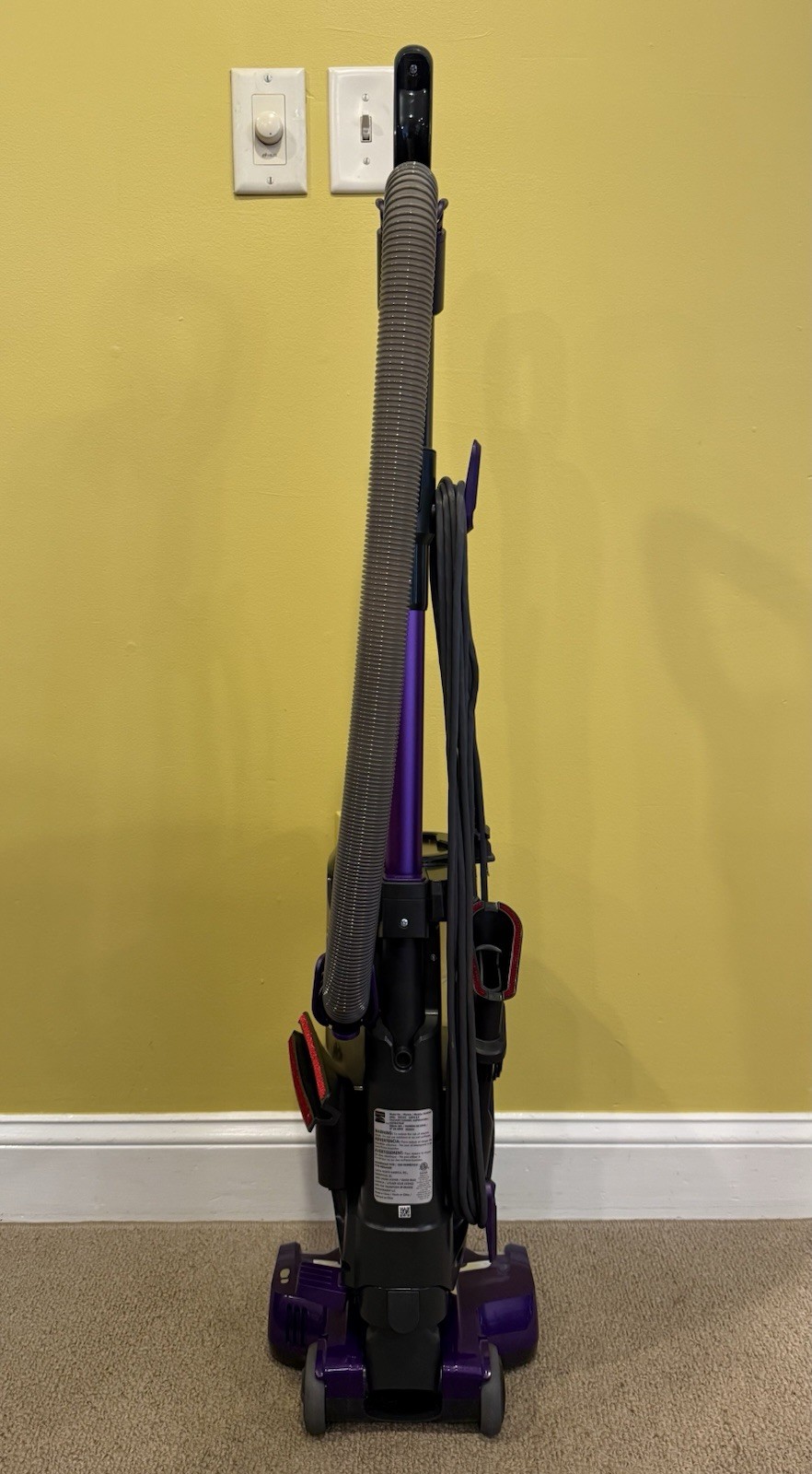 Kenmore Bagless Upright Vacuum Cleaner W/Attachments ~ Model DU4099