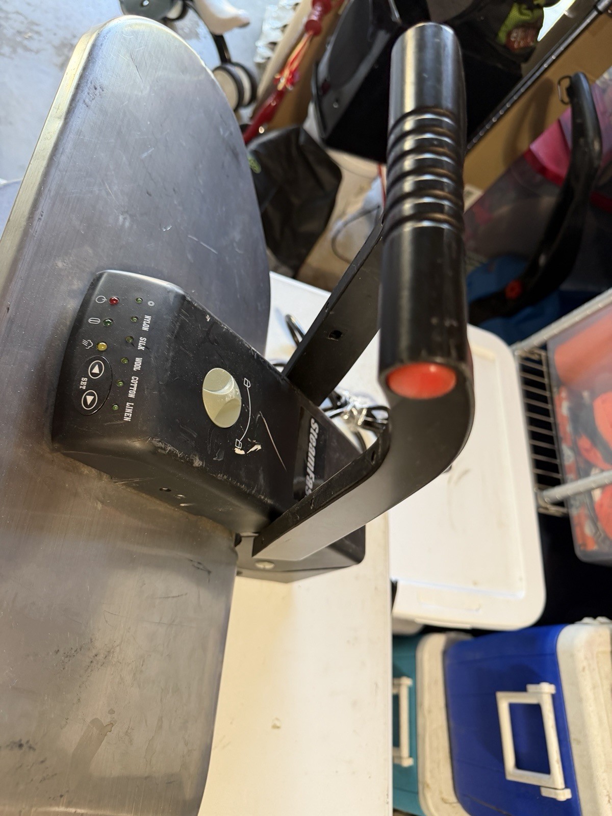 STEAMFAST – SF-680- DIGITAL STEAM PRESS IRON GARMENT WRINKLE REMOVER