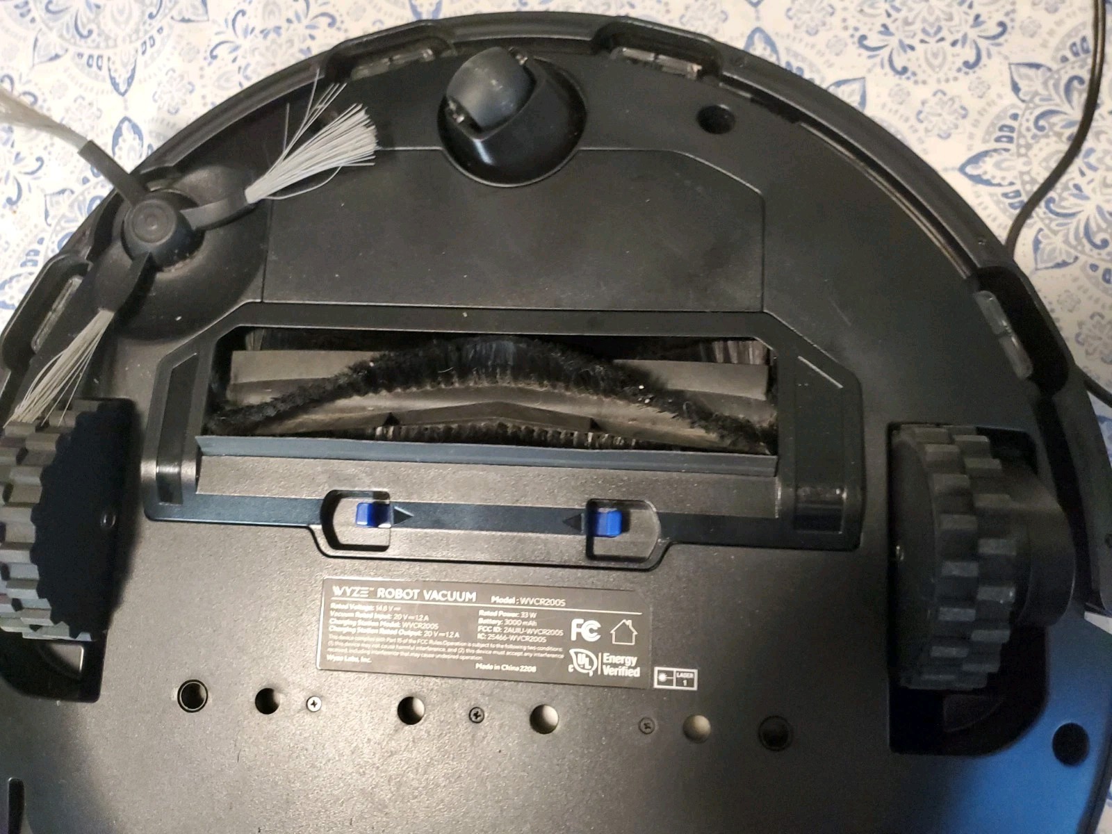 Wyze Robot Vacuum WVCR200S LiDAR Smart Vacuum w/ Charging Dock