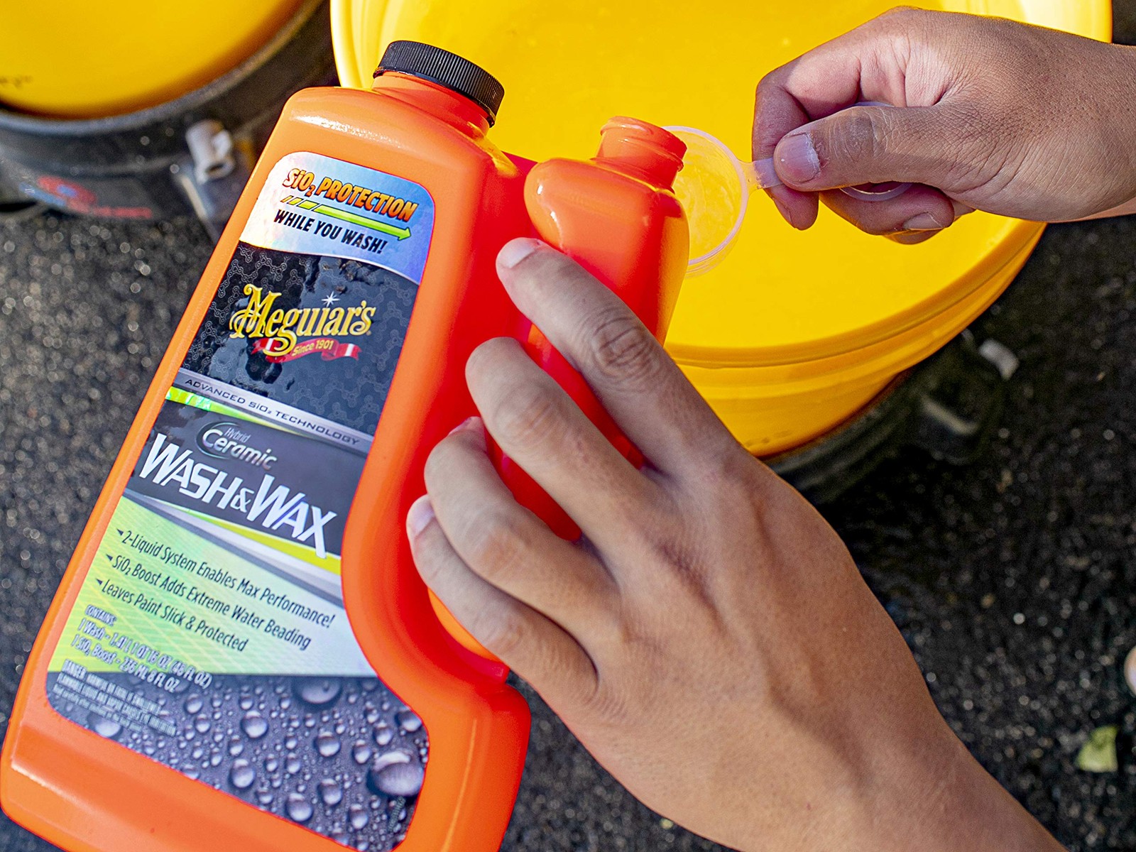 Meguiar’s Hybrid Ceramic Wash And Wax 48 Fl Oz Paint Protection Water Beading