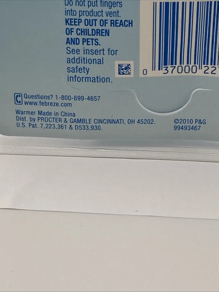 Febreze NOTICEables Scented Oil Warmer Plug In 2 in 1 Air Freshener NO REFILL
