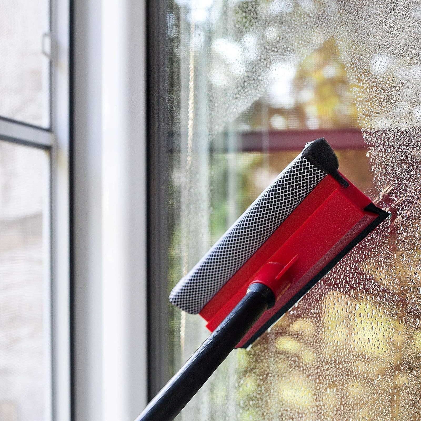 DSV Standard 2-in-1 Window Squeegee with 17.5″ Handle and Rubber Blade