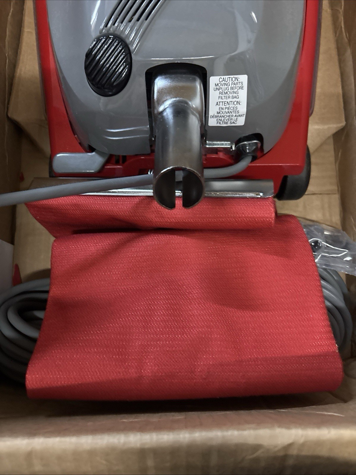 Sanitaire TRADITION SC684G 12″ Upright Vacuum – Red