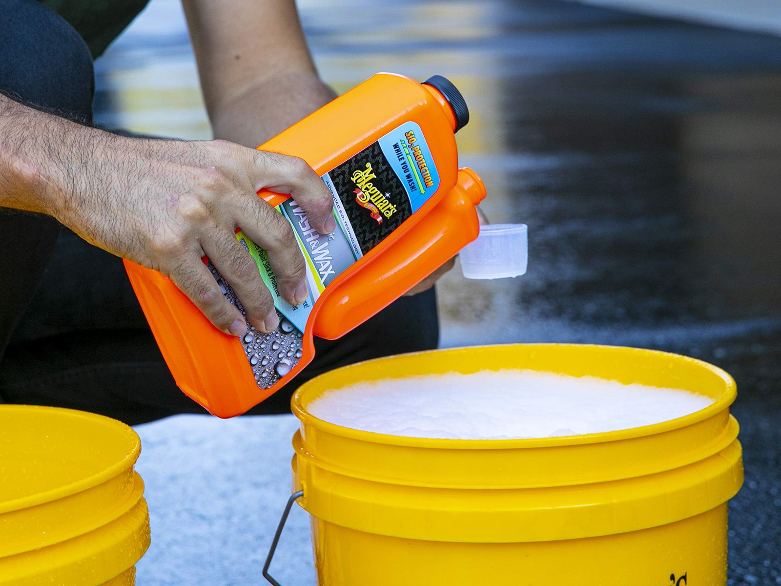 Meguiar’s Hybrid Ceramic Wash And Wax 48 Fl Oz Paint Protection Water Beading