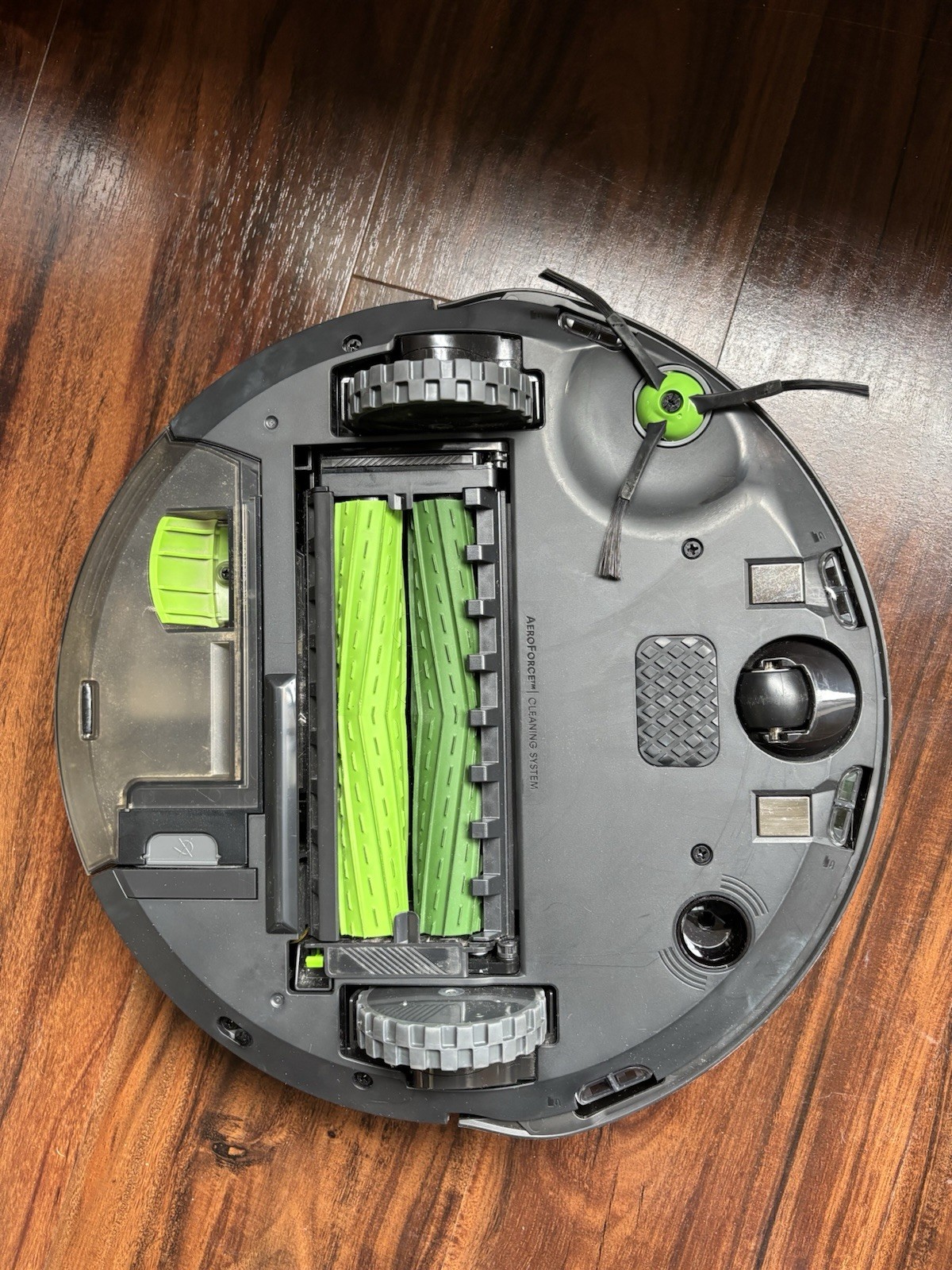 iRobot Roomba j7+ Robot Vacuum w/ Clean Base, Obstacle Avoidance, Wi-Fi