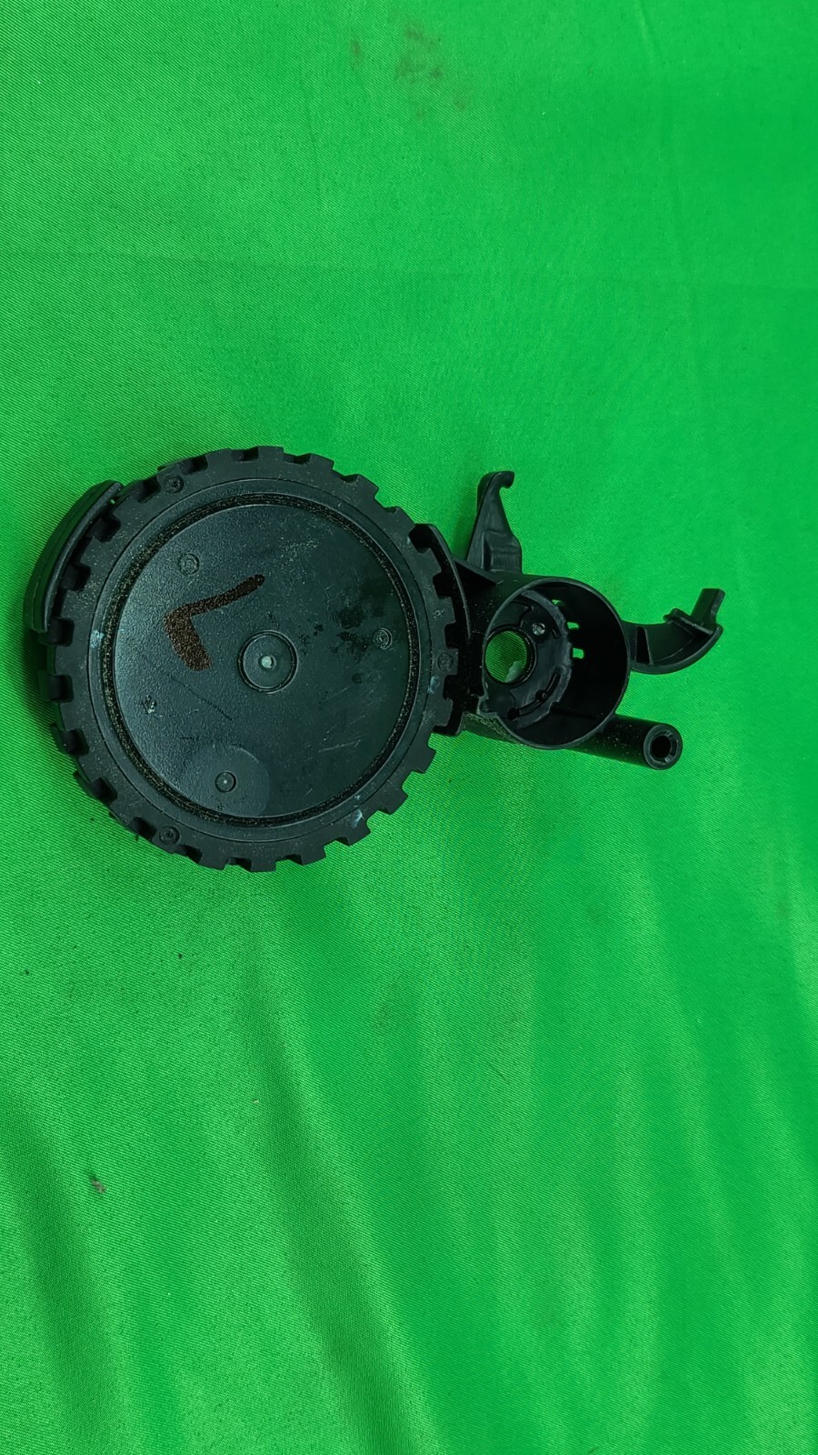 Shark LEFT Wheel ONLY OEM UR1100S1US