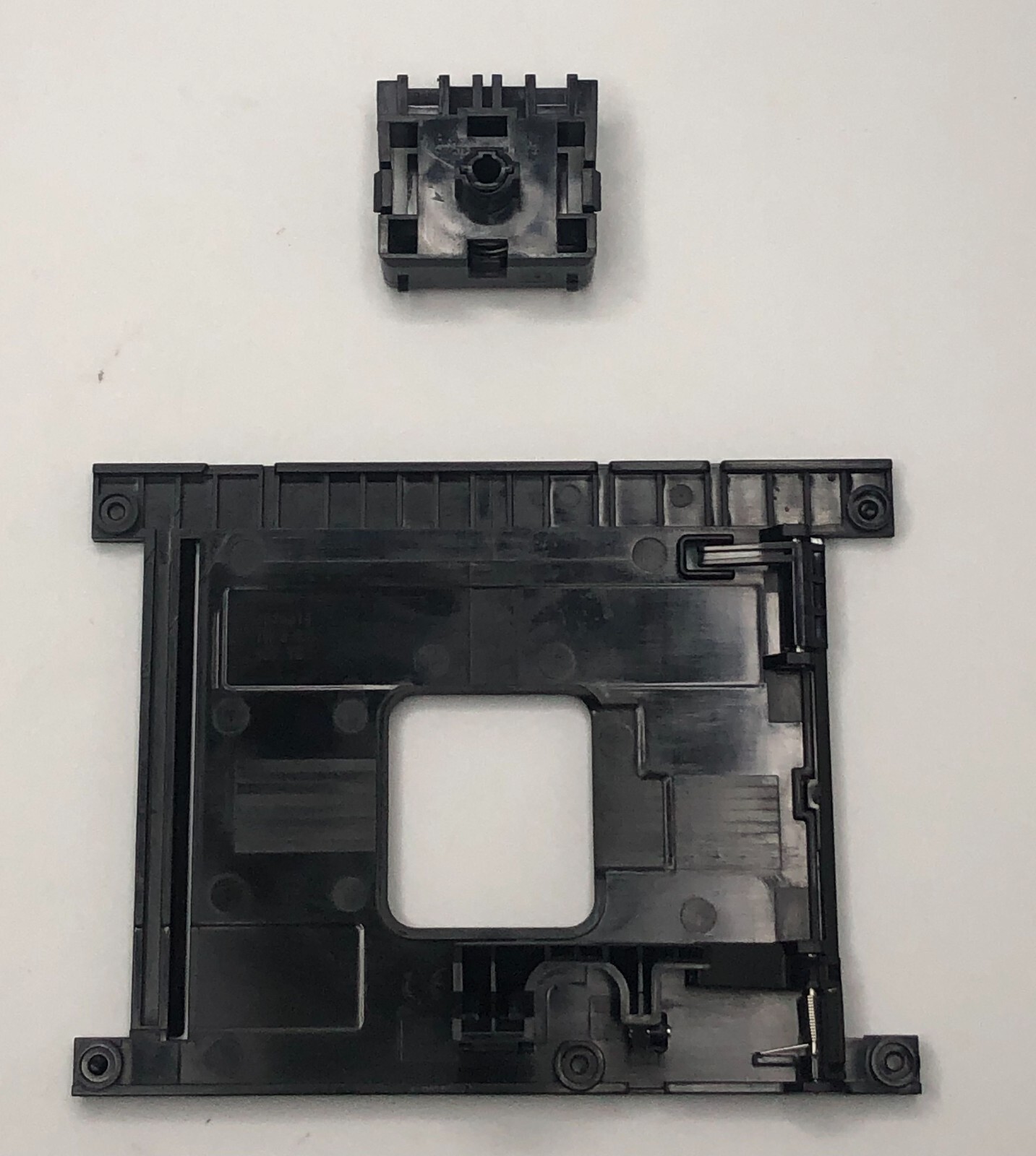 iRobot M6 Braava Jet Robot Mop Button & Pad Holder Retainer Clip Plate Slot LOT