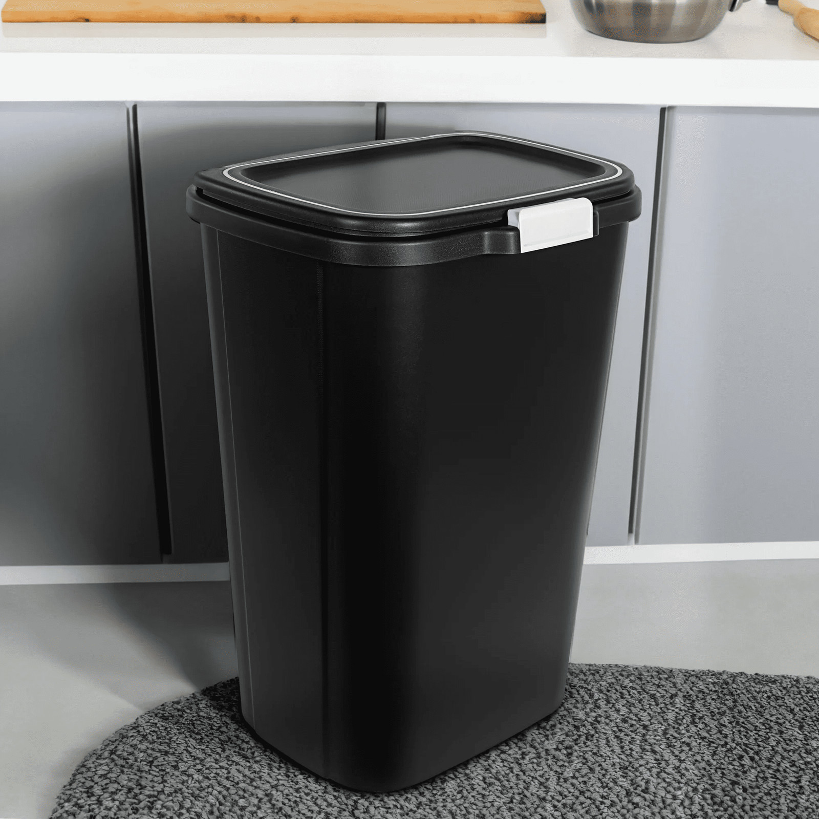 13 Gal Odor Block Touch Top Black