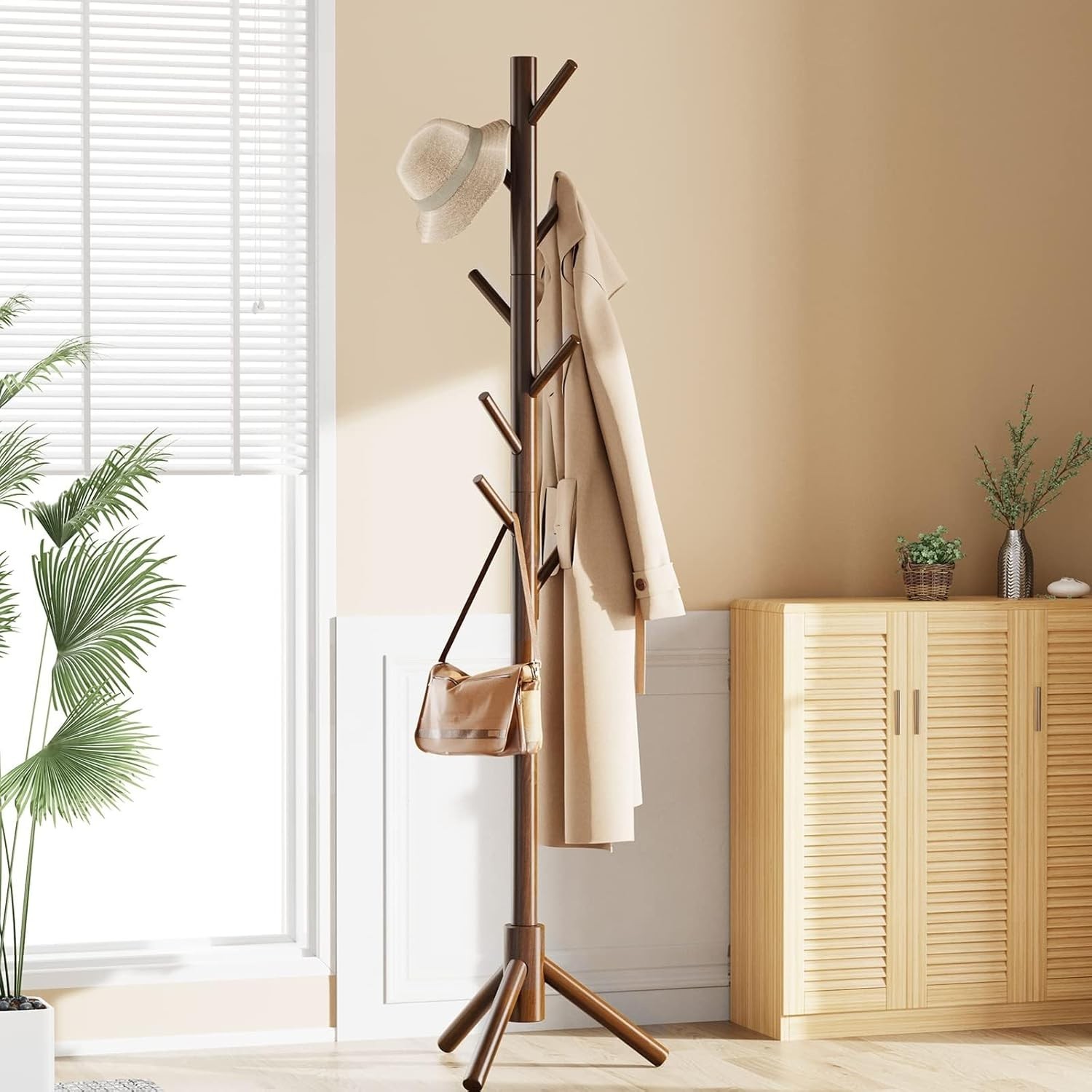 Sturdy Wooden Coat Tree with 8 Hooks, 3 Adjustable Sizes for Clothes, Hat Sta…