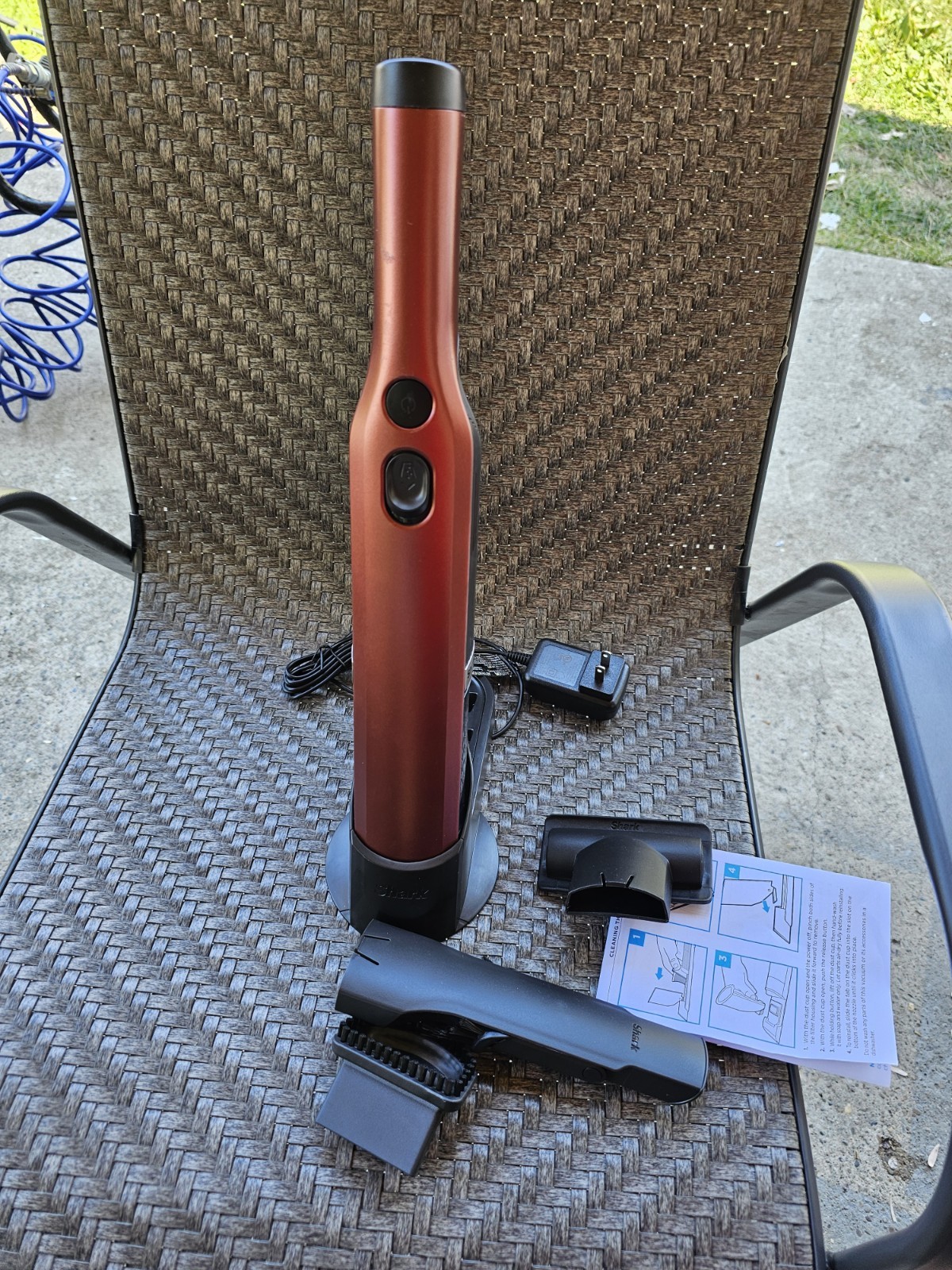 Shark WV201QPAP WANDVAC Cordless Hand Vac Handheld Vacuum Cleaner Excellent