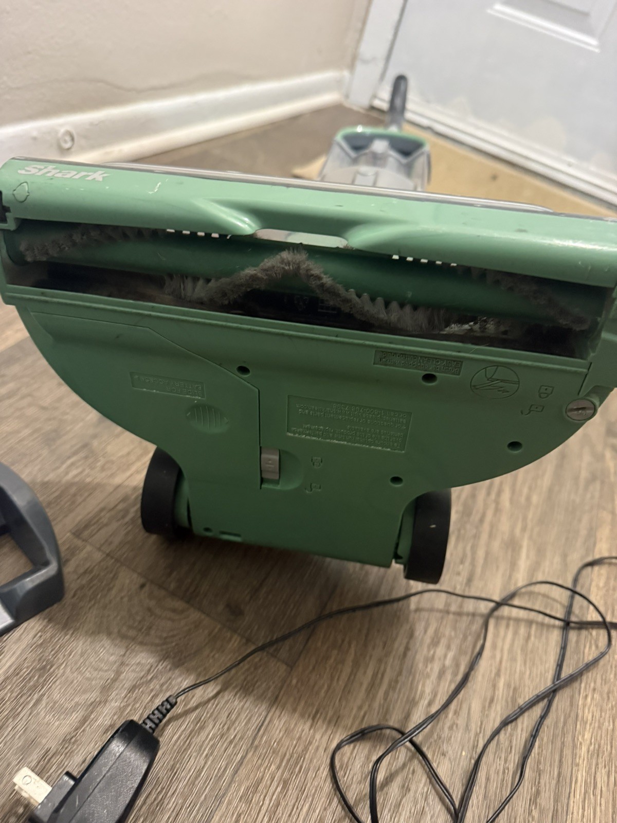SharkFreestylePro cordless vacuum model SV1114recognizable by mint green accents
