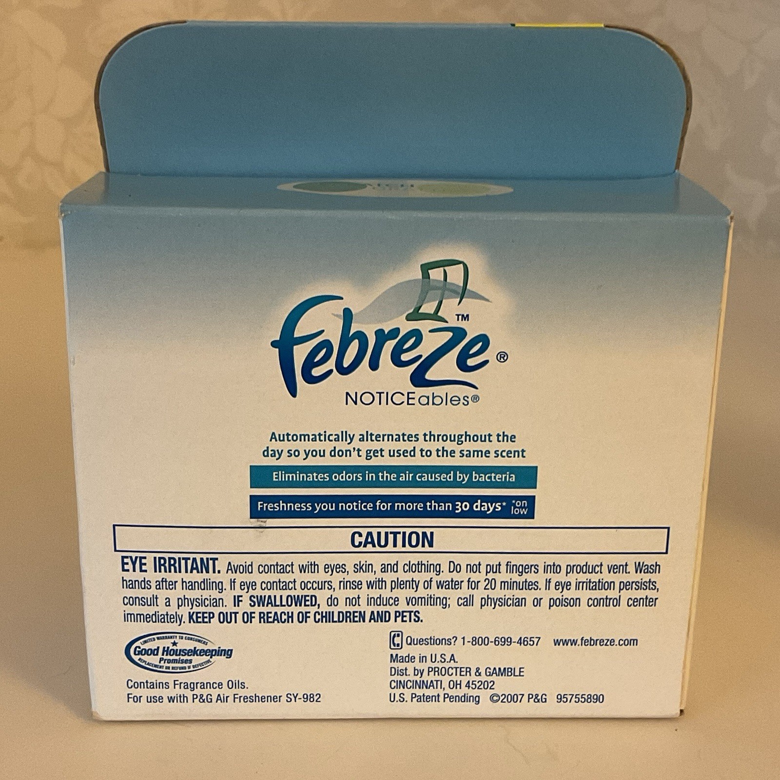 VTG FEBRIZE Dual Scented Oil NOTICEables 3 refills MORNING WALK / CLEANSING RAIN