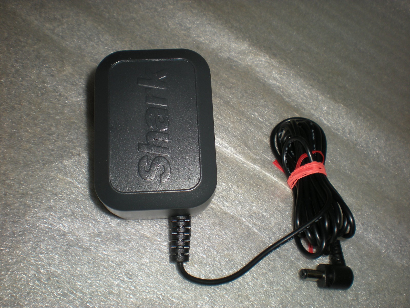 Genuine Shark IZ363HT Pet Power Cordless Stick Vacuum AC ADAPTER CHARGER 24.8V