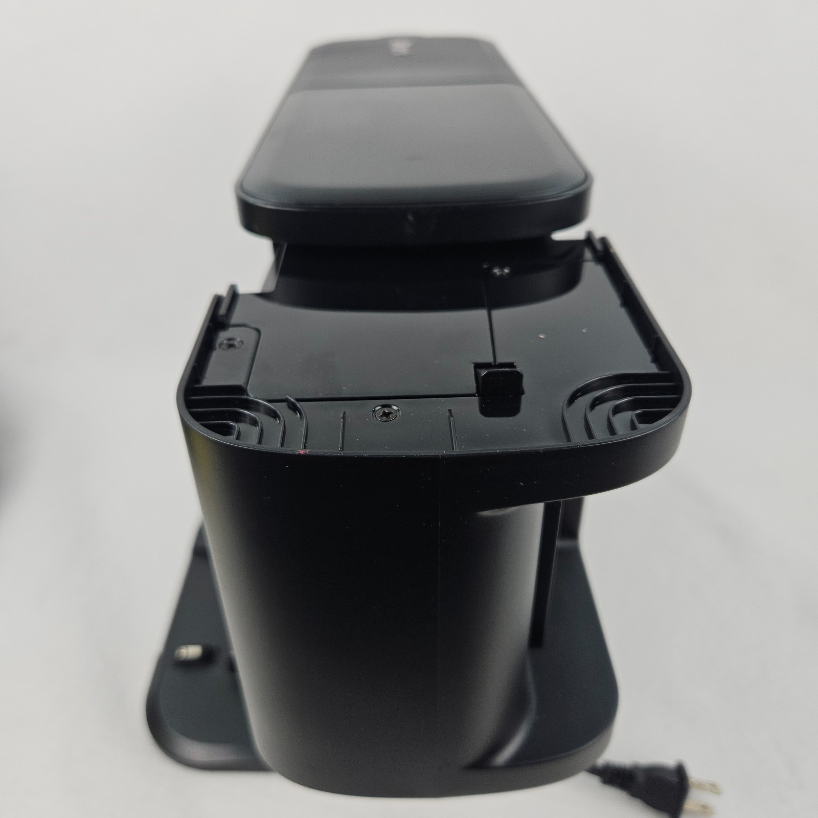 Shark Matrix Plus Vacuum Self-Emptying Robot Home Mapping Hepa Black UR2360EEUS
