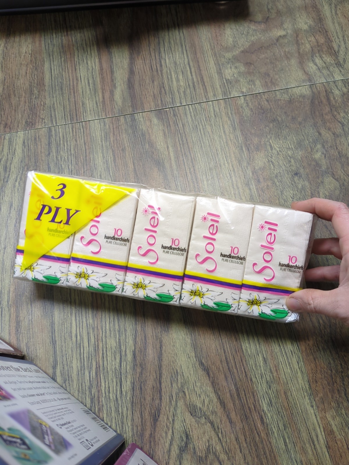 Vintage 1996 Pink blue White Kleenex Tissue 175 Tissues 2-ply unopened boxes
