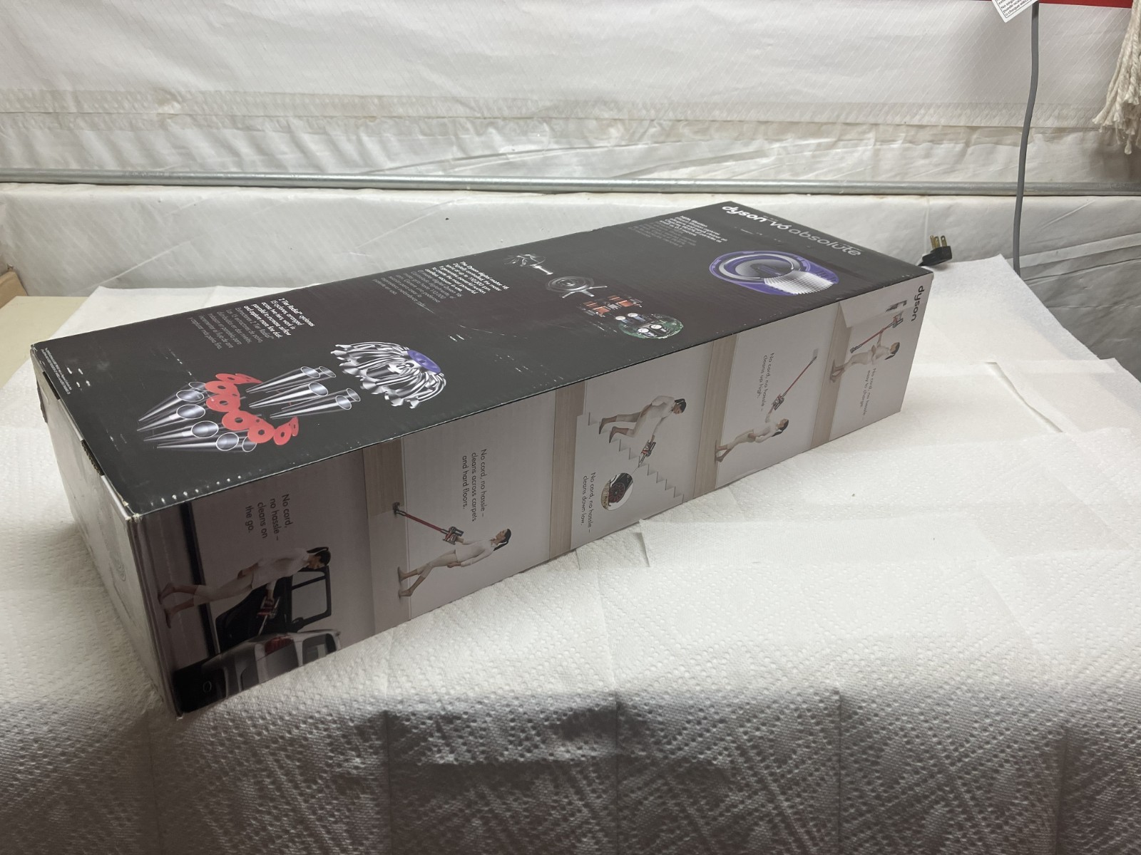 New Dyson V6 Absolute Nickle/Red Cordless Stick Vacuum Cleaner In Original Box