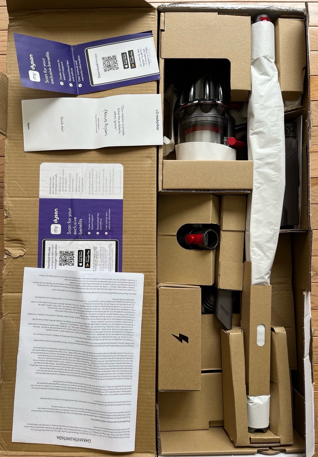 Dyson Digital Slim V9 Cordless Vacuum Cleaner SV57 $599 MSRP Brand New