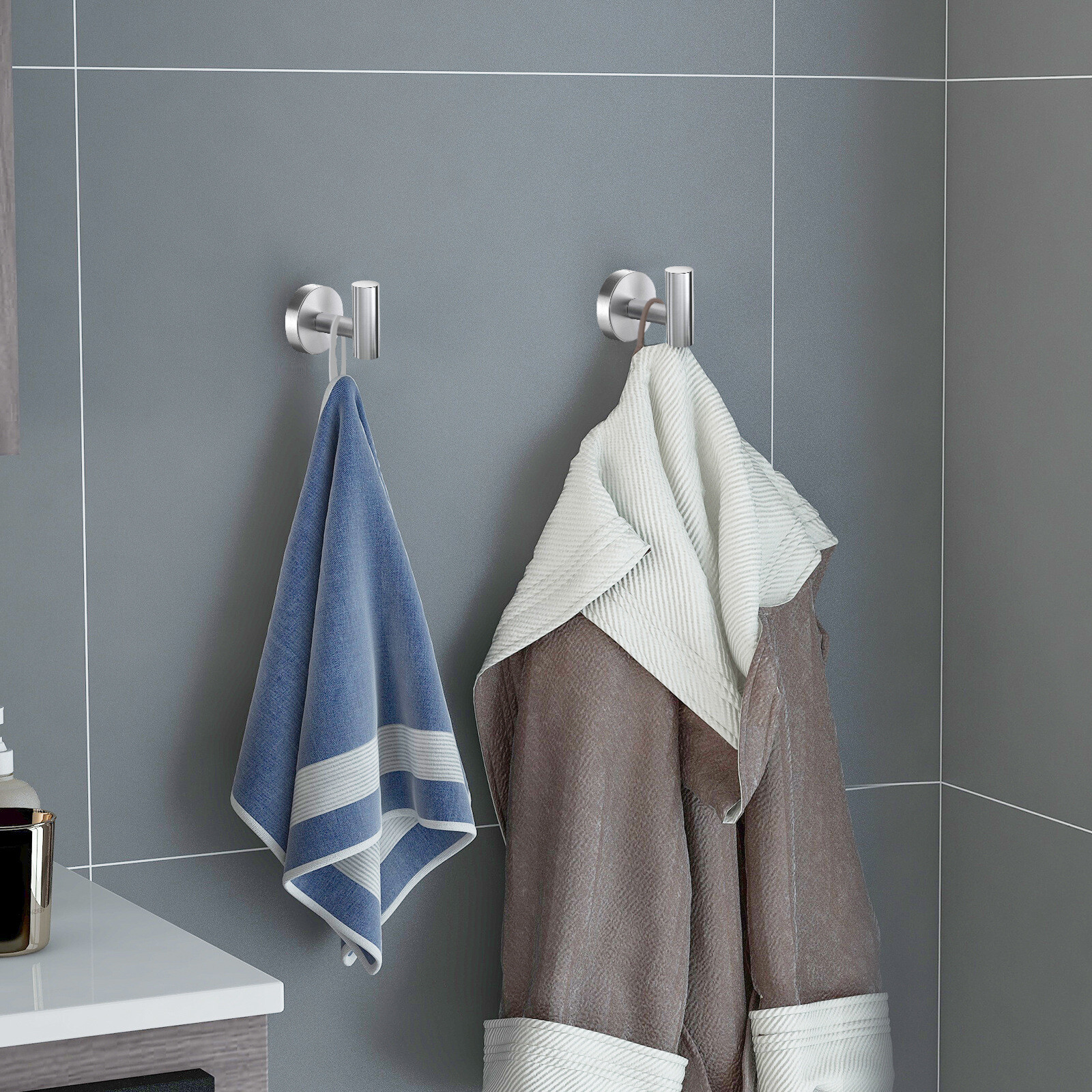 2/4 Packs Bathroom Towel Coat Robe Hooks Stainless Steel Door Hanger Wall Hook