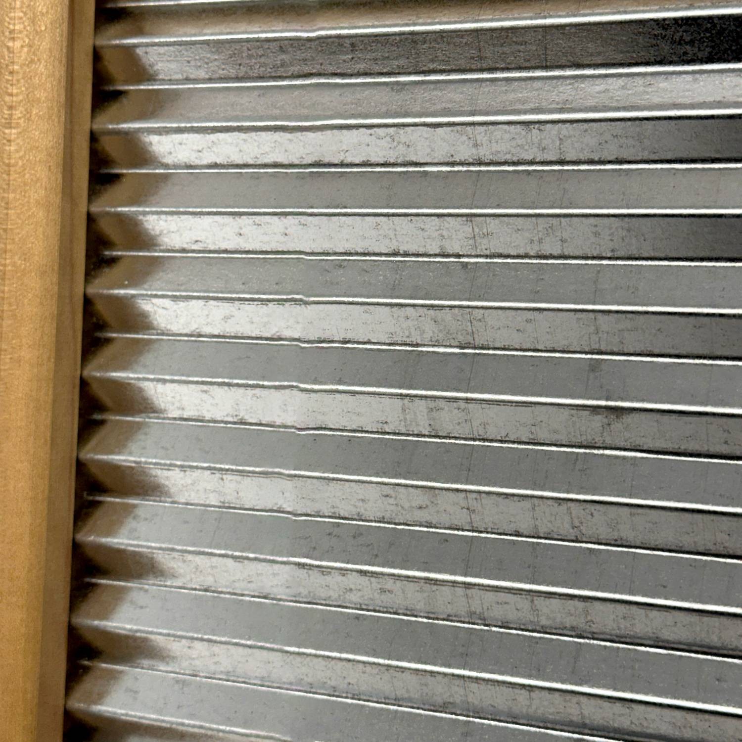 Lehman’s Small Galvanized Manual Washboard, Rub-A-Dub, V Crimp, 18 x 8.5 in