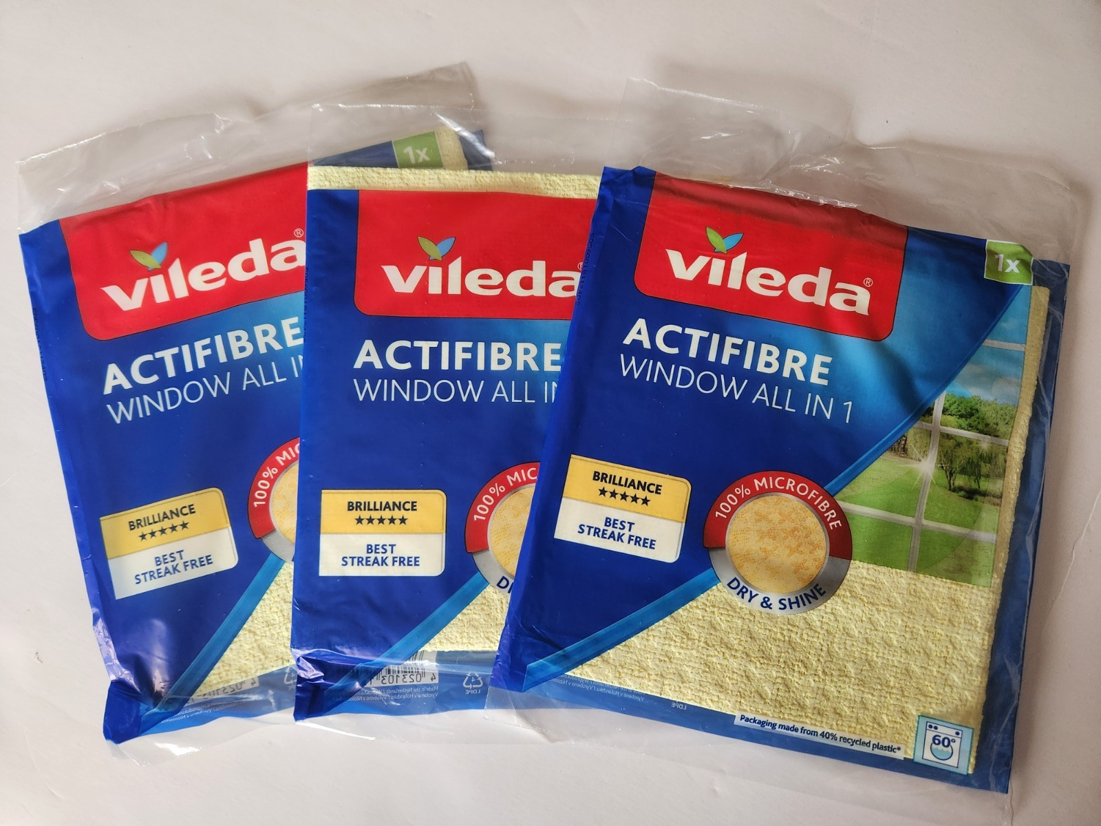 Vileda Yellow Actifibre Cloth for Cleaning Glass – 3 Packs – Streak Free