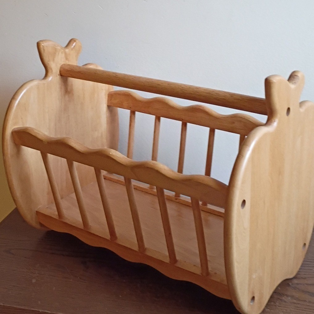 Vintage Apple Shaped Wooden Magazine Rack Floor Holder Rustic Country Decor