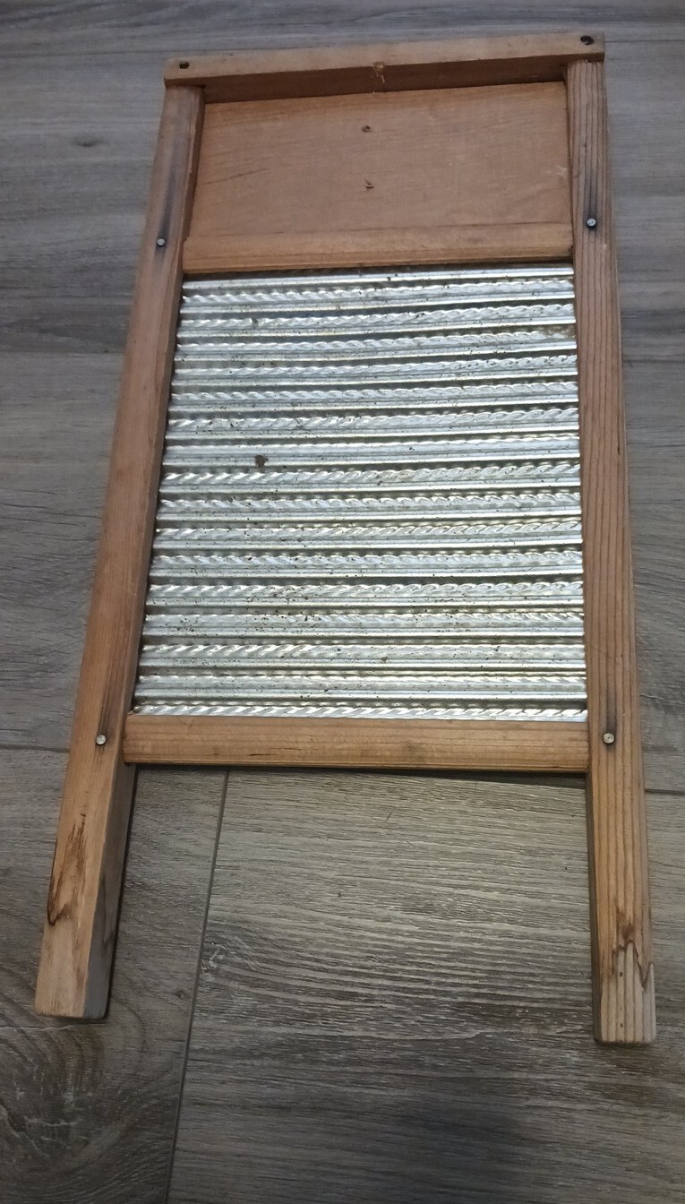 Lehman’s Rub A Dub Mini Laundry Clothes Washboard Tin Spiral Crimp Wood Frame
