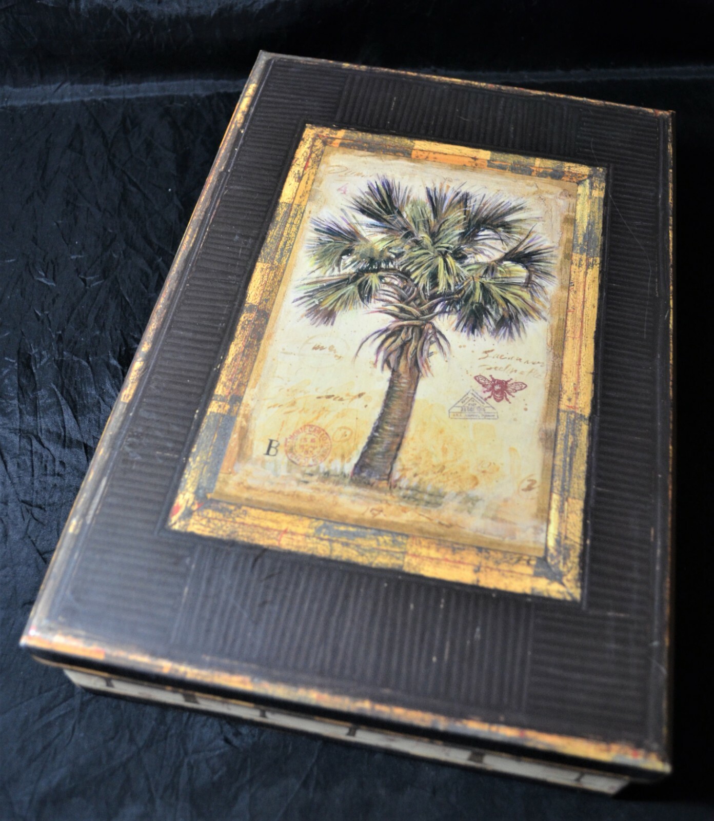 Chad Barrett Art in Motion Storage Box Palm tree design 13 x 8.5 Organize Closet