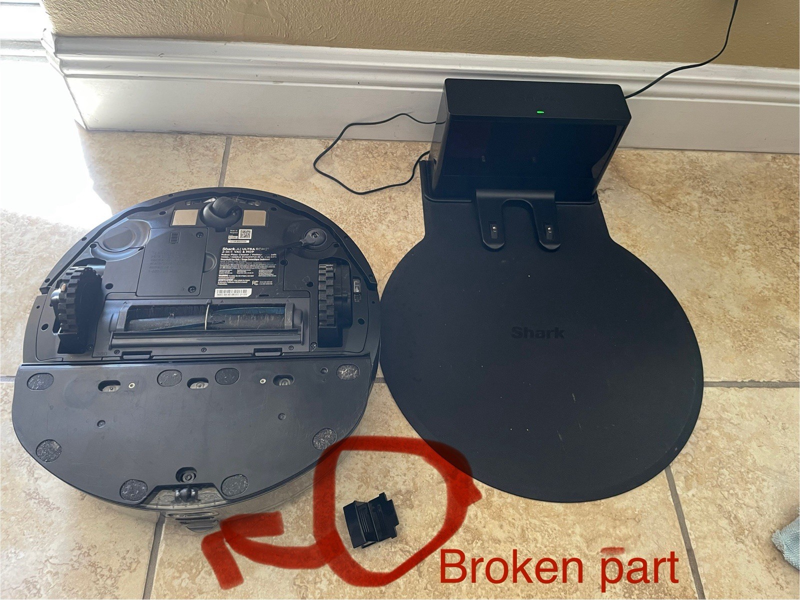Shark AI Ultra 2-In-1 Robot Vacuum & Mop RV2620WFUS (FOR PARTS) UN TESTED